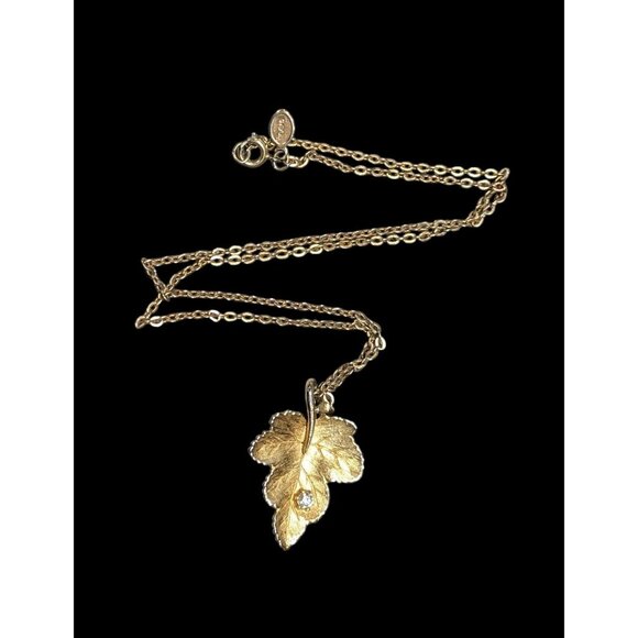Vintage 1970s Avon Maple Leaf Gold Tone Necklace With Rhinestone Accents - Picture 1 of 5